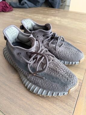 Yeezy Boost Knit Low-Top Sneakers in Gray and Charcoal
